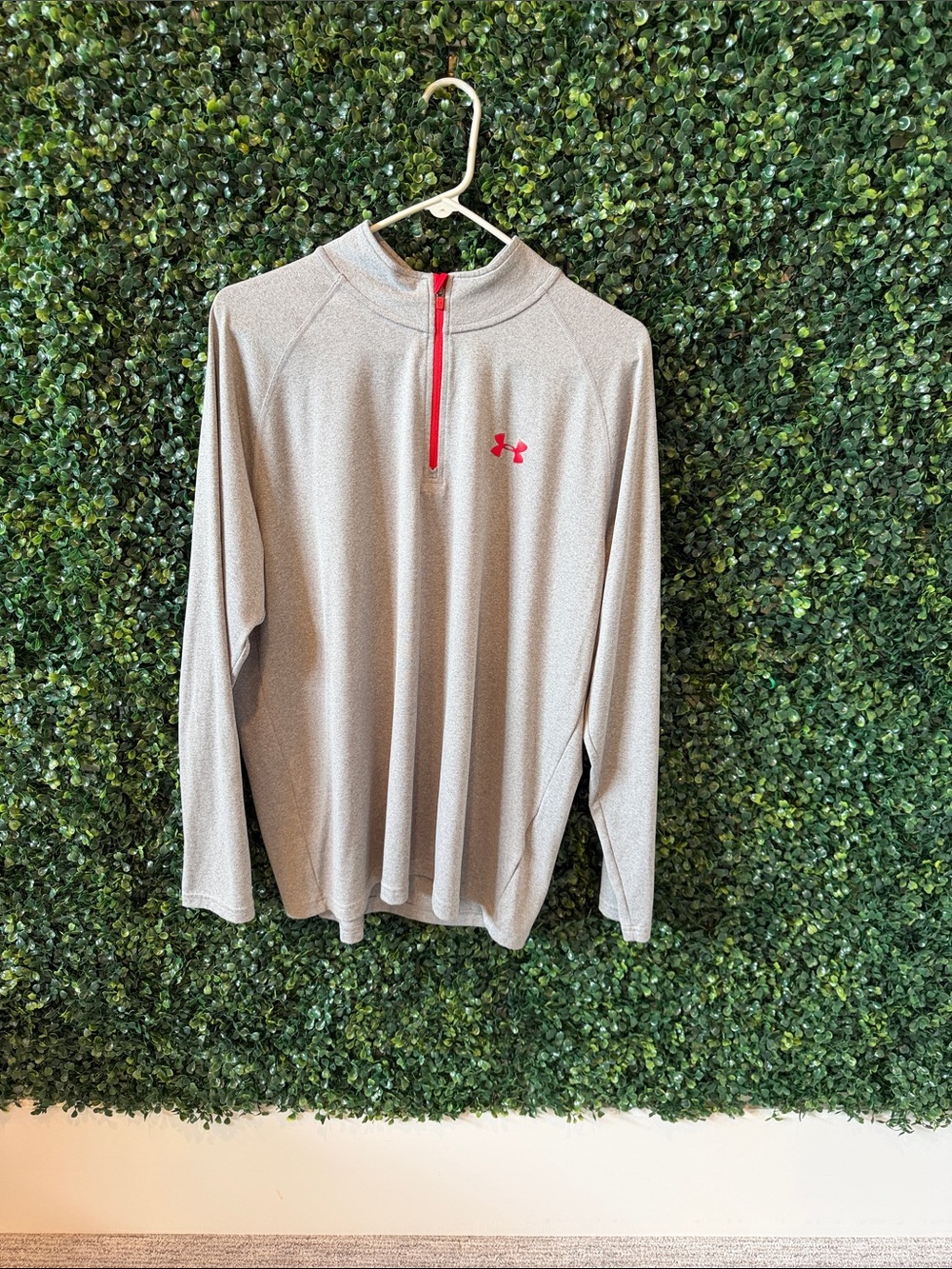 Under Armour Men’s Light Gray quarter -Zip Pullover with Red Accents